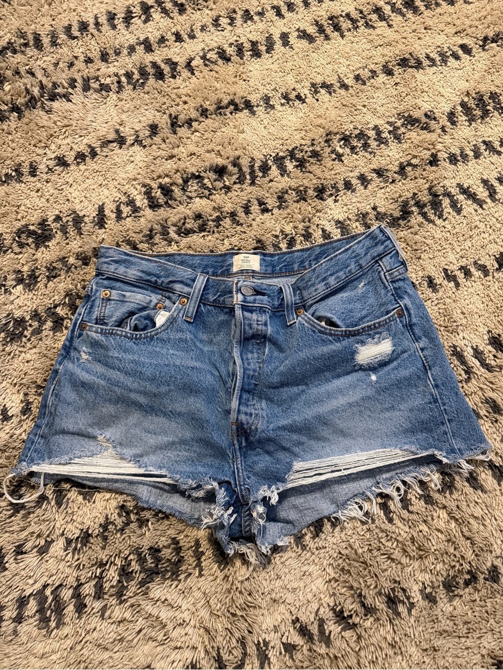 Levi’s 501 original shorts size 33